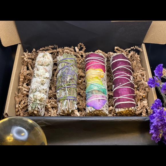 Flower Power Smudge Stick Variety Set - Picture 1 of 5